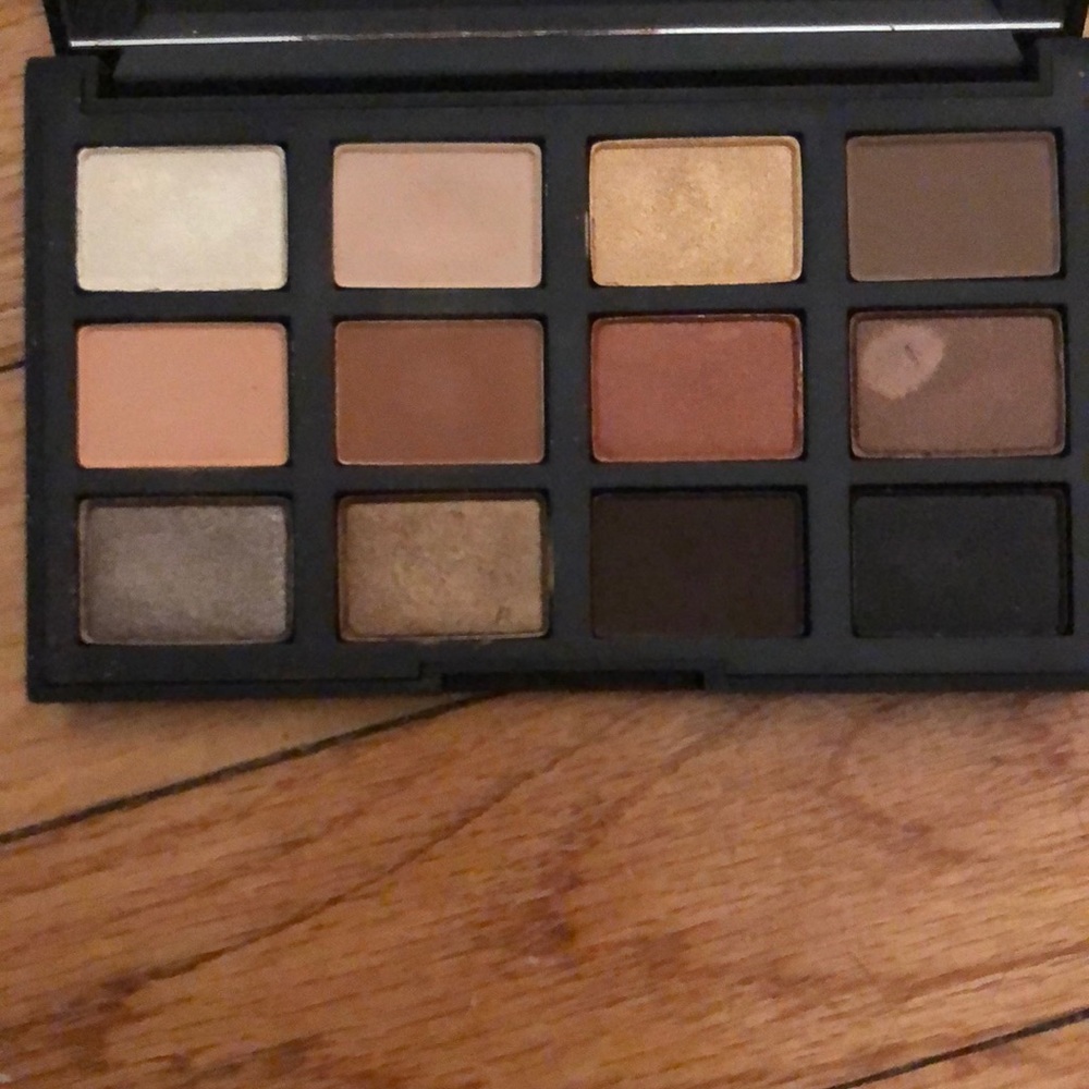 NARS Loaded Eyeshadow Palette